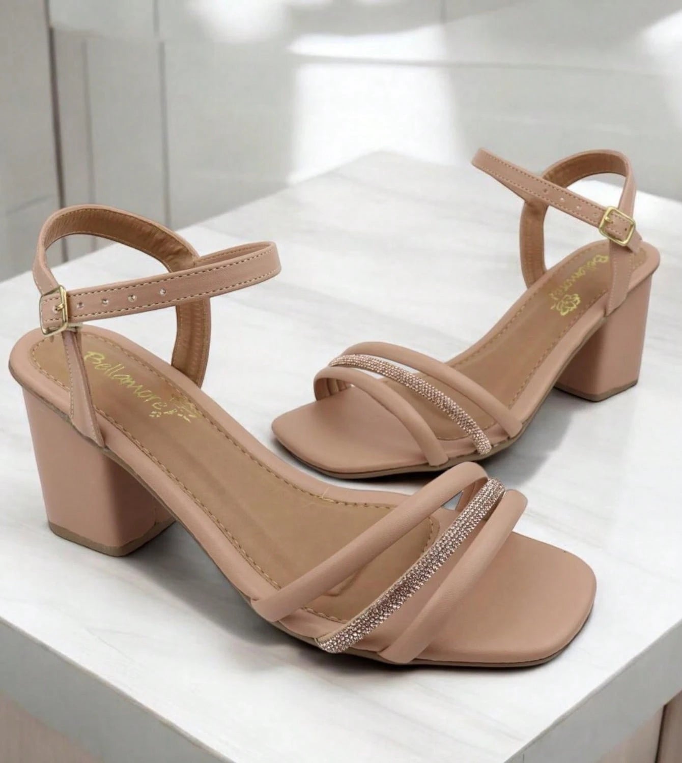 Sandália Feminina Salto Grosso Bloco Elegante Médio Com Brilho Fecho De Fivela Cores Preto,Offwhite,Nude,Azul Carnaval
