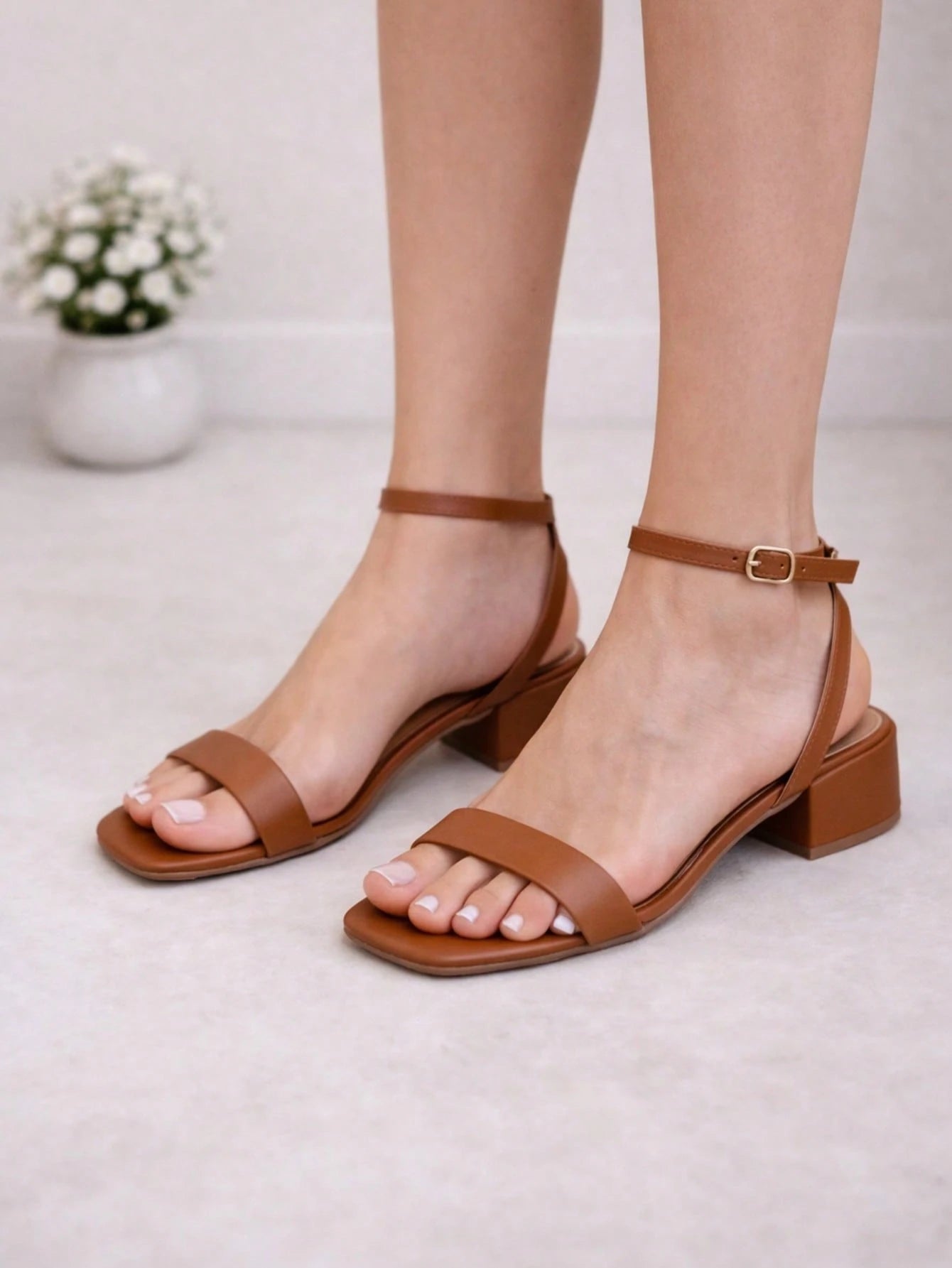 Sandália feminina salto bloco sapato fivela casual elegante
